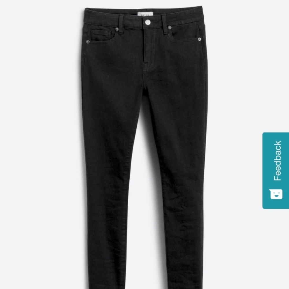 NWOT PISTOLA
Arielle Skinny Jean